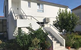 Beachfront Apartment Sun