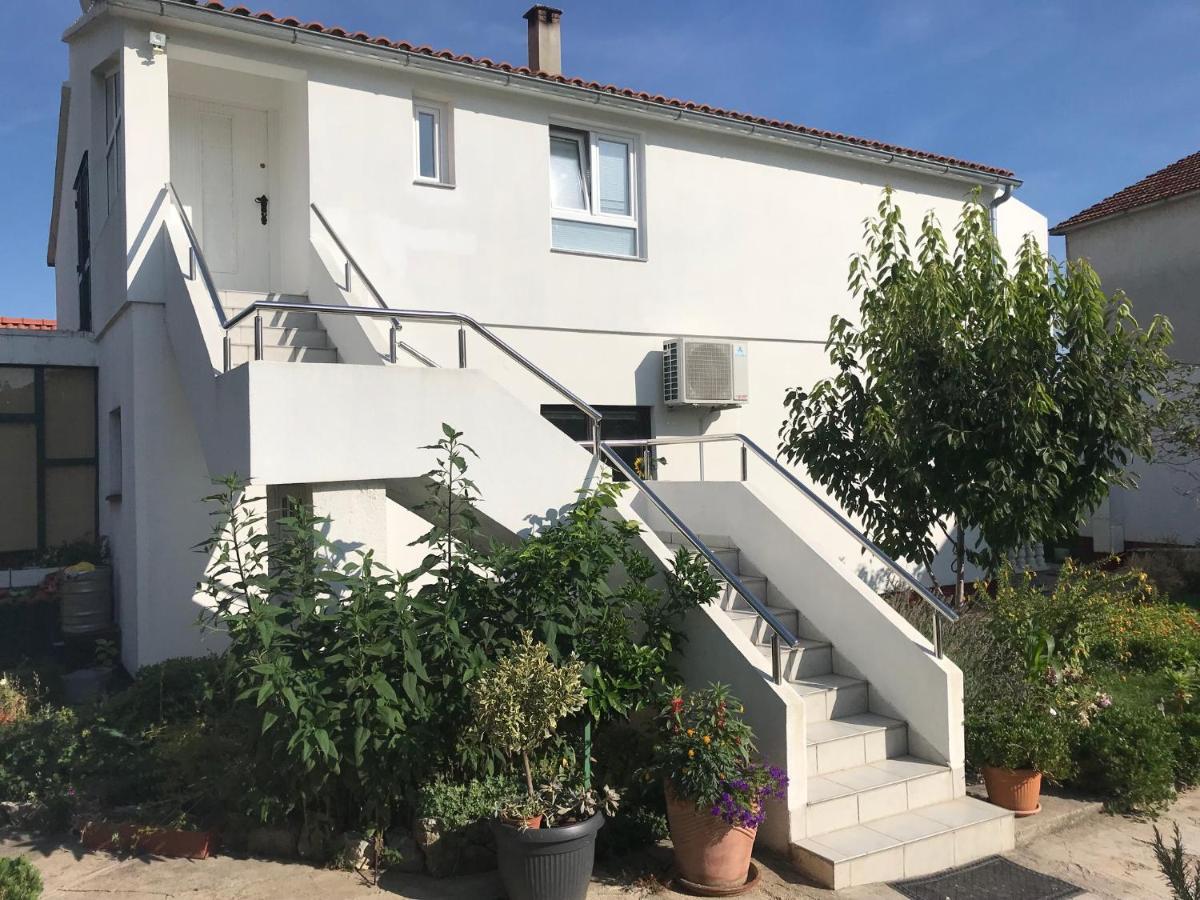 Beachfront Apartment Sun Vodice Exterior foto